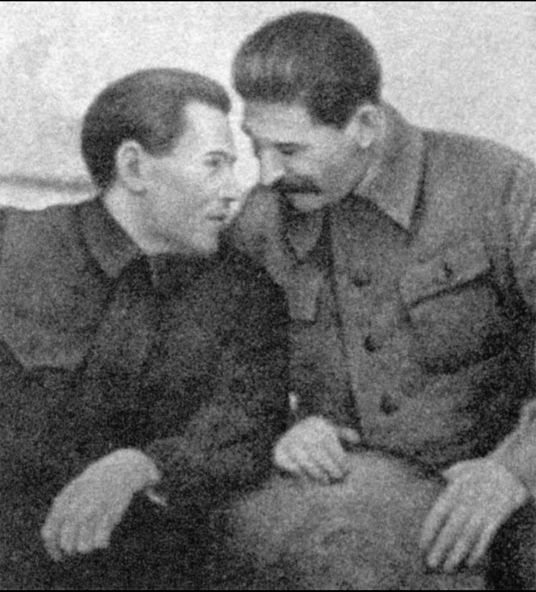 Сталин и Ежов