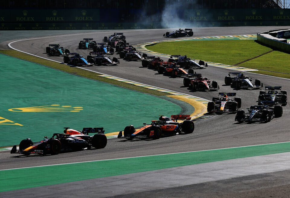    Стартовая решетка основной гонки Формулы 1 в Бразилии. Начало в 20:00 по мскGetty Images / Red Bull Content Pool