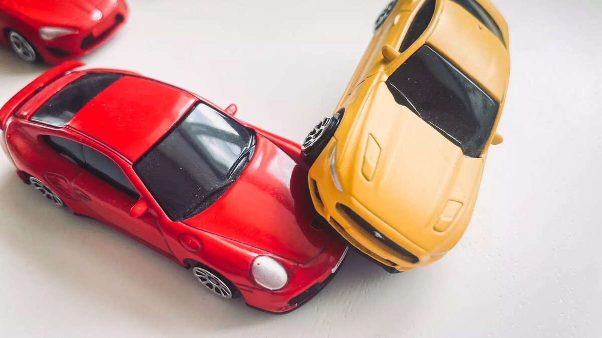     Специалисты страховой компании опубликовали данные о ДТП с различными иностранными автомобилями. Топ-10 самых часто попадающих в аварии марок был составлен на основе прошлого года, он актуален и для волгоградцев.