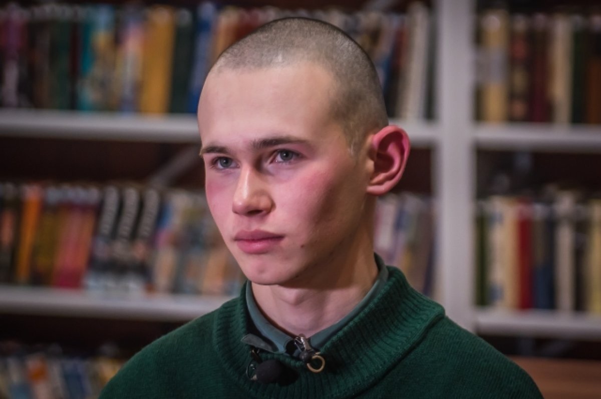 Подружился с террористами. Сибирский школьник хотел взорвать отдел ...