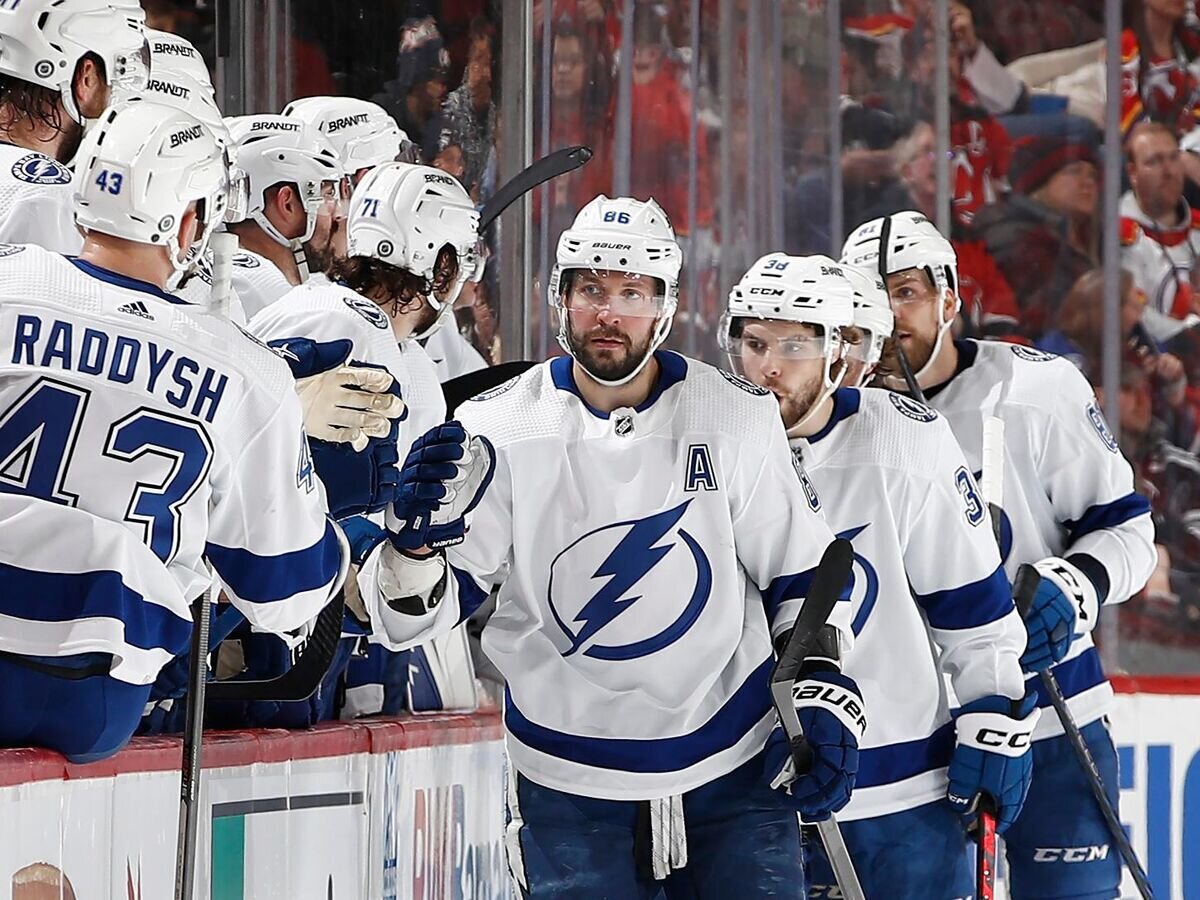    Хоккеист "Тампа-Бэй Лайтнинг" Никита Кучеров© Фото : nhl.com/lightning