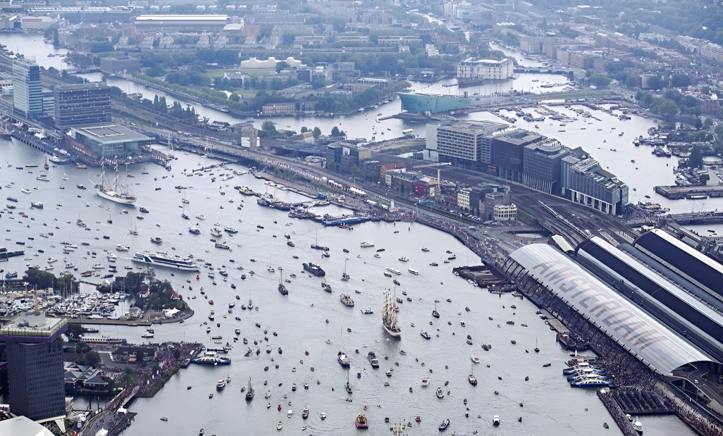 Амстердам наших дней, фото: republic.ru