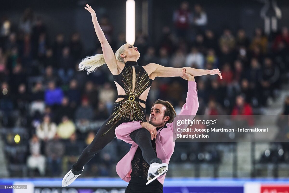 Насколько была совершенной презентация испанцев — настолько же слабым получился прокат произвольной. И все же: их сумели опустить даже под французских статистов...