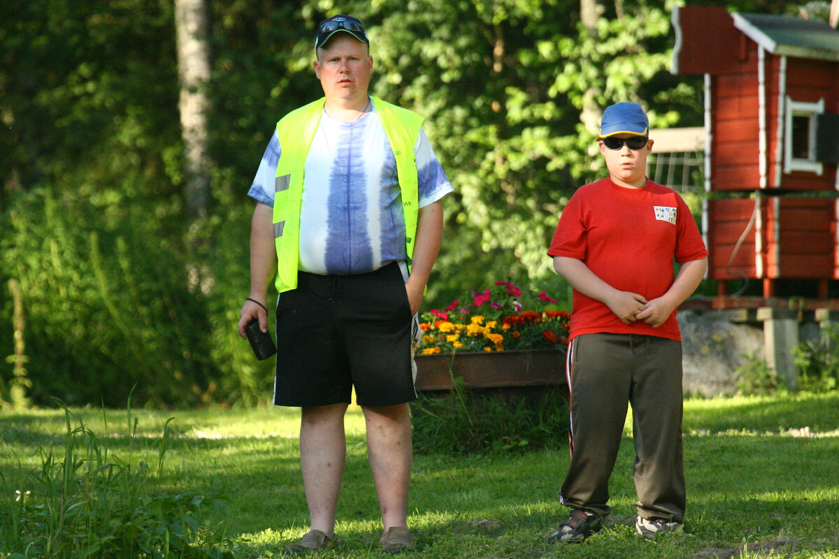 Зрители и болельщики наше все ! Без них эти гонки никому не нужны .