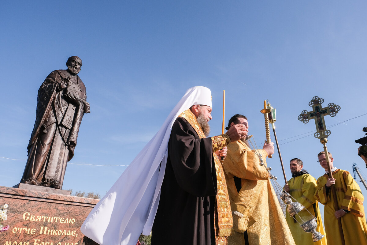 Поставь чудотворцы. Статуя Святой Модесты.