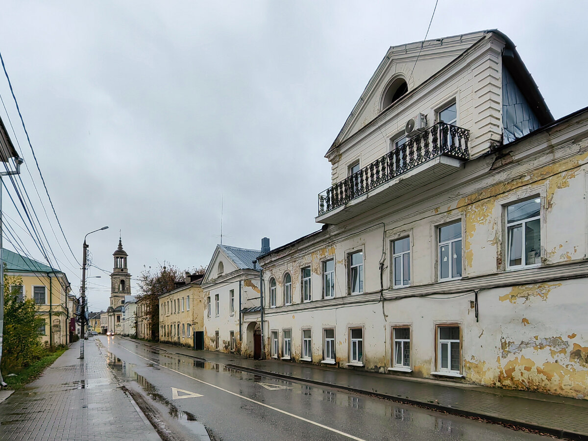 В Торжок на 2 дня с проживанием в доме 1911 года постройки на наб. р.  Тверца. Прогулка с адресами | Олег Еверзов | Дзен