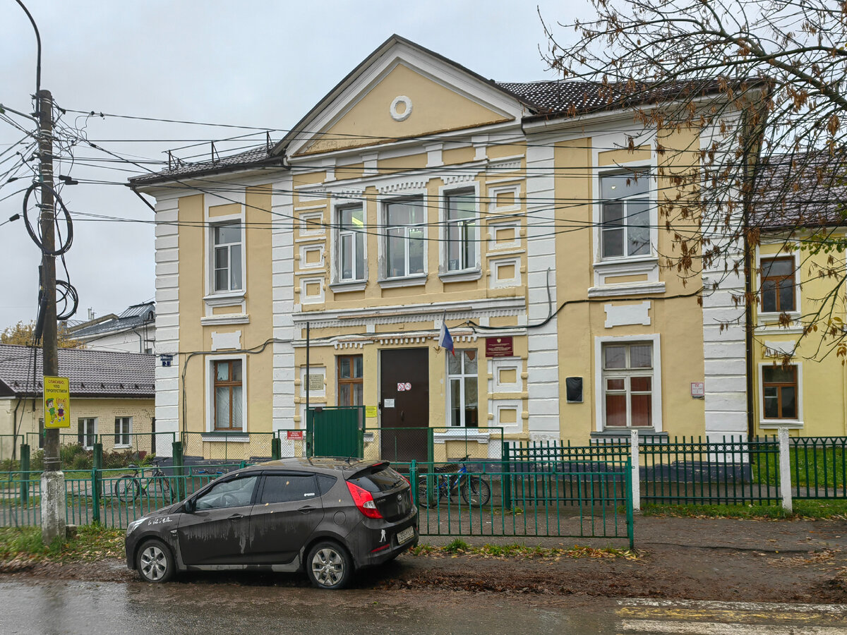 В Торжок на 2 дня с проживанием в доме 1911 года постройки на наб. р.  Тверца. Прогулка с адресами | Олег Еверзов | Дзен