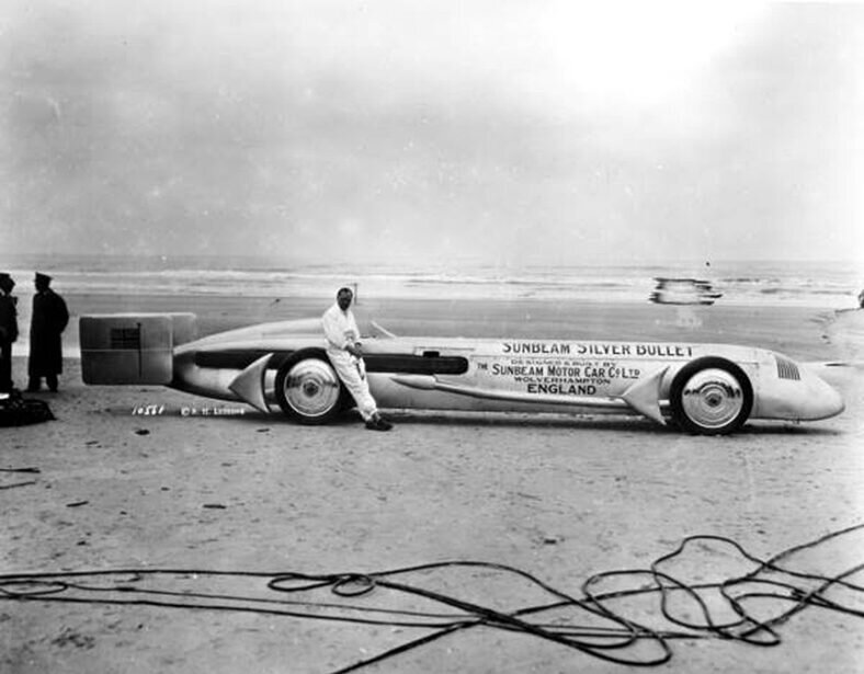 Первые модели