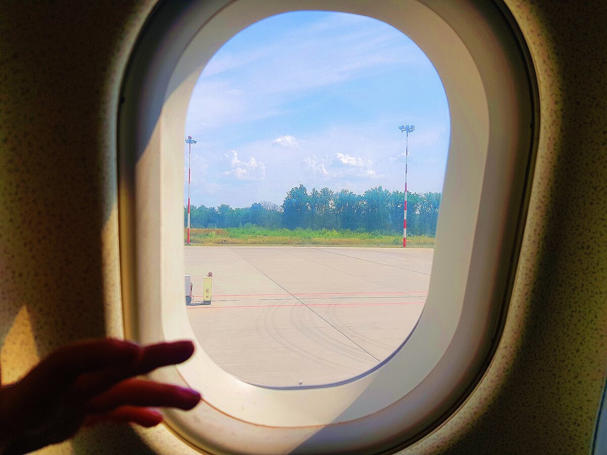 Посадка в самолёт, дело тонкое)