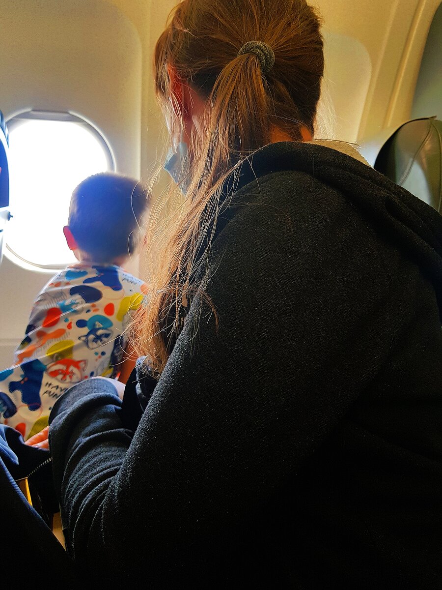 Мы даже отслонились, чтобы не получать удары по спине.