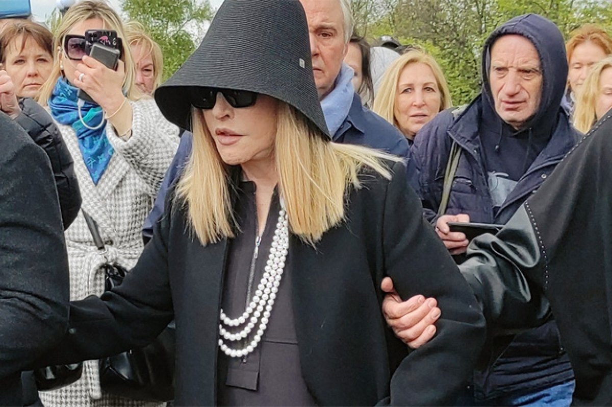    Алла, зачем приезжала?