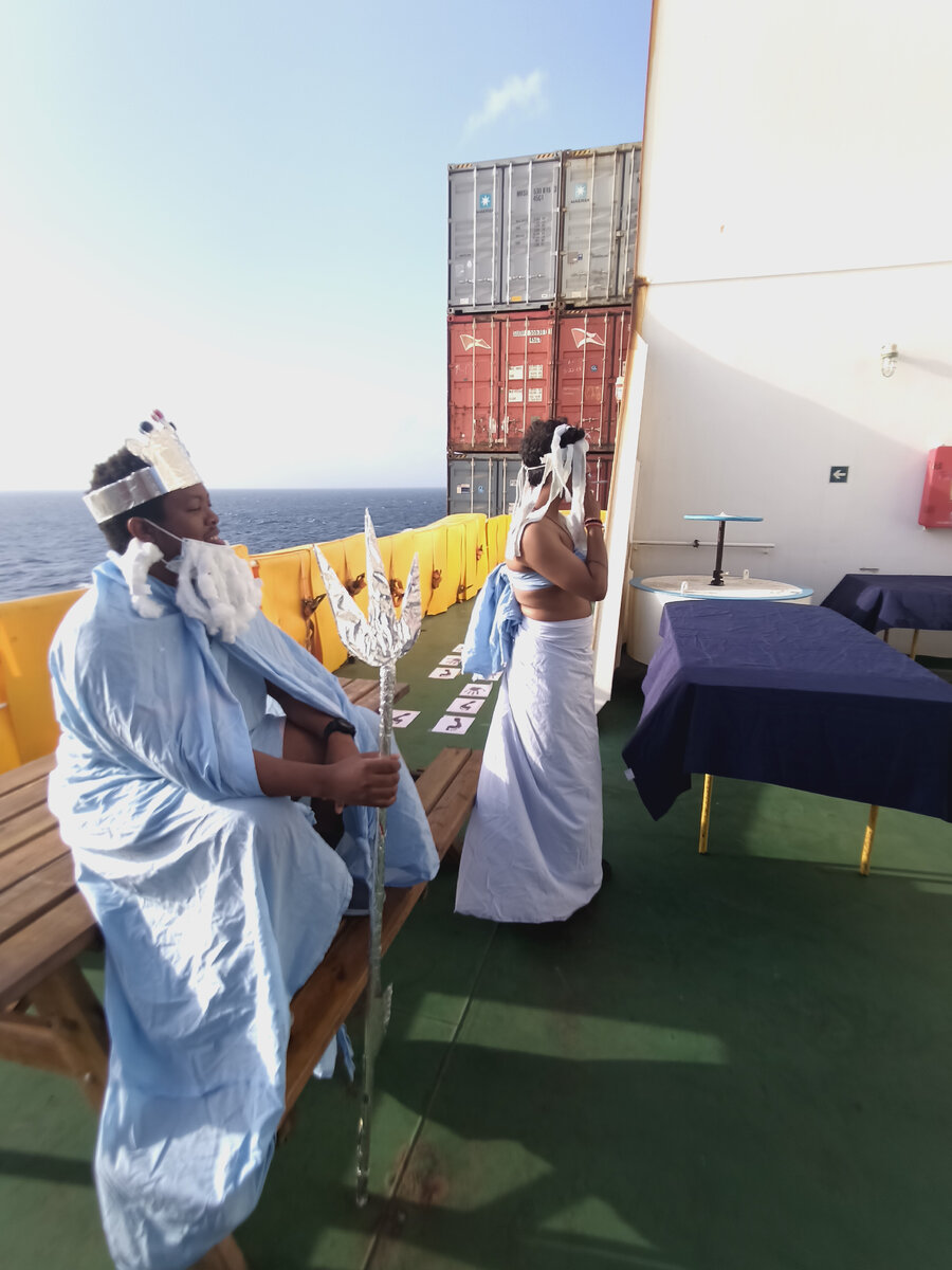 Нептун из ЮАР и Русалка из Индии