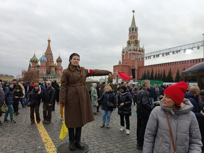 Листайте вправо, чтобы увидеть больше изображений