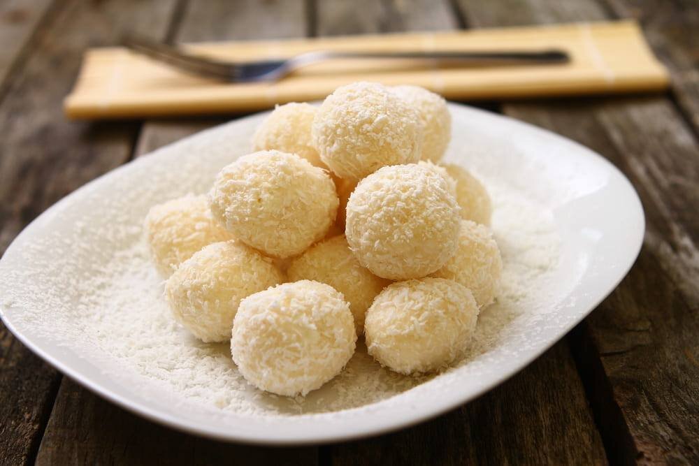 Кокосовые шарики со сгущенкой