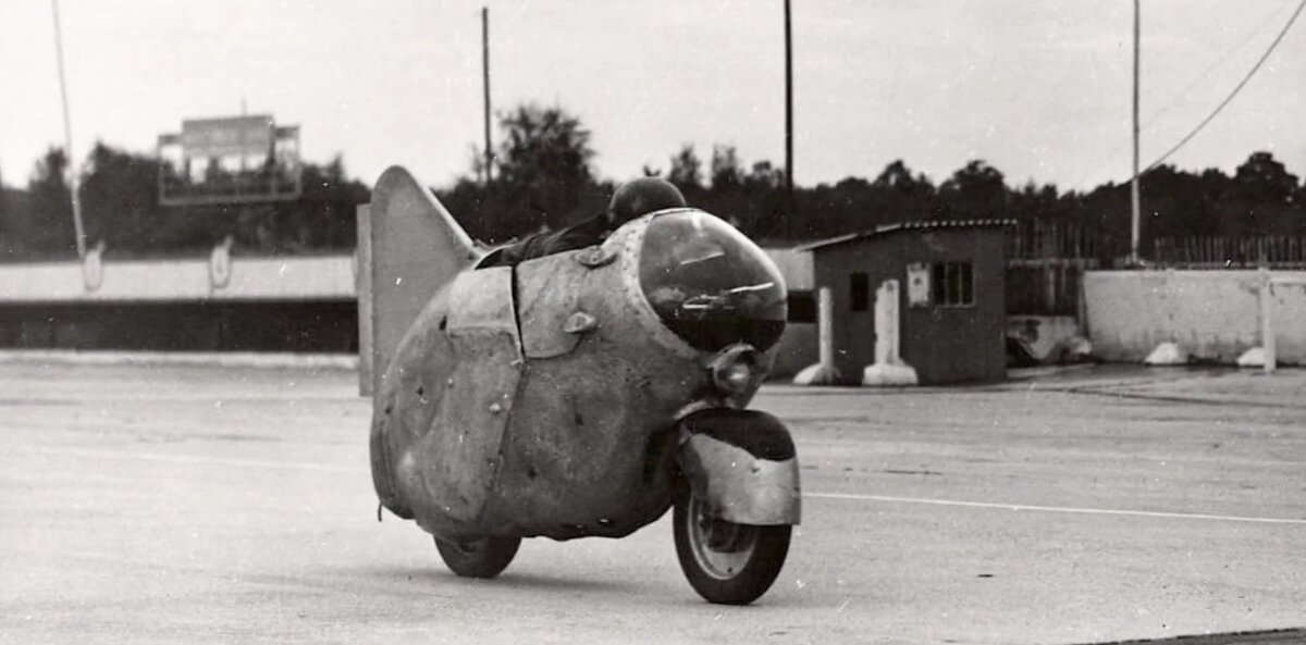 Labretta в 1949 на треке Montlhery 