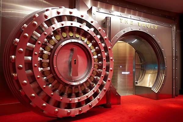 Хранилище, содержащее секретную формулу в World of Coca-Cola в Атланте.