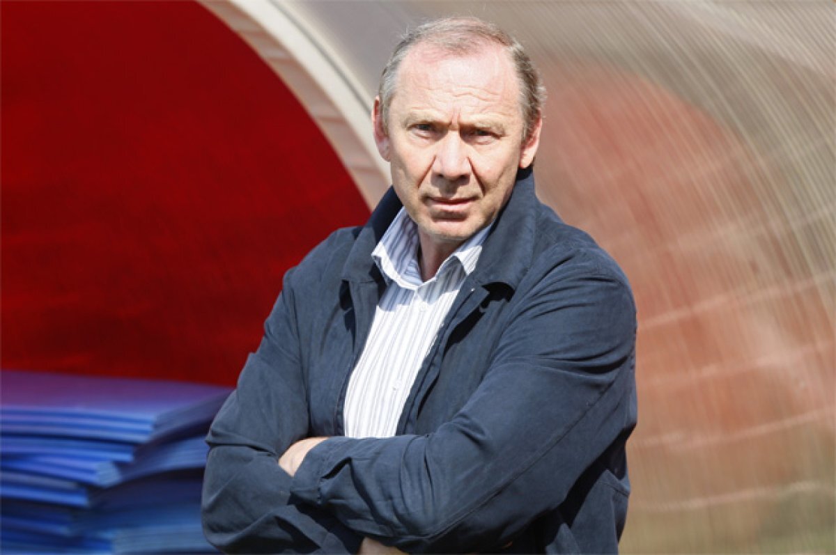    Олег Романцев.