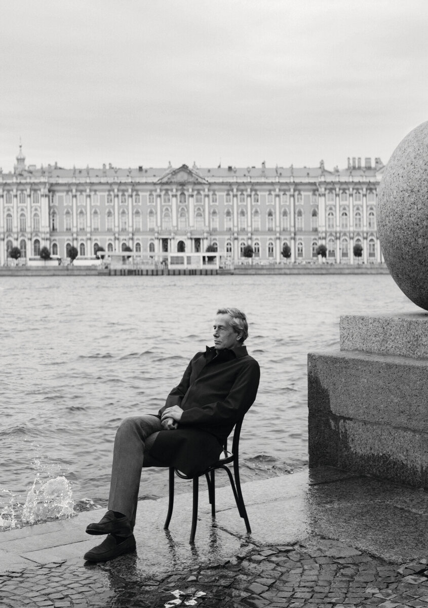    Тренч Sandro Фото: Дана Сапарова