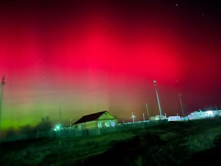    Полярное красное сияние наблюдали жители Оренбуржья и других регионов России Белов Михаил Александрович