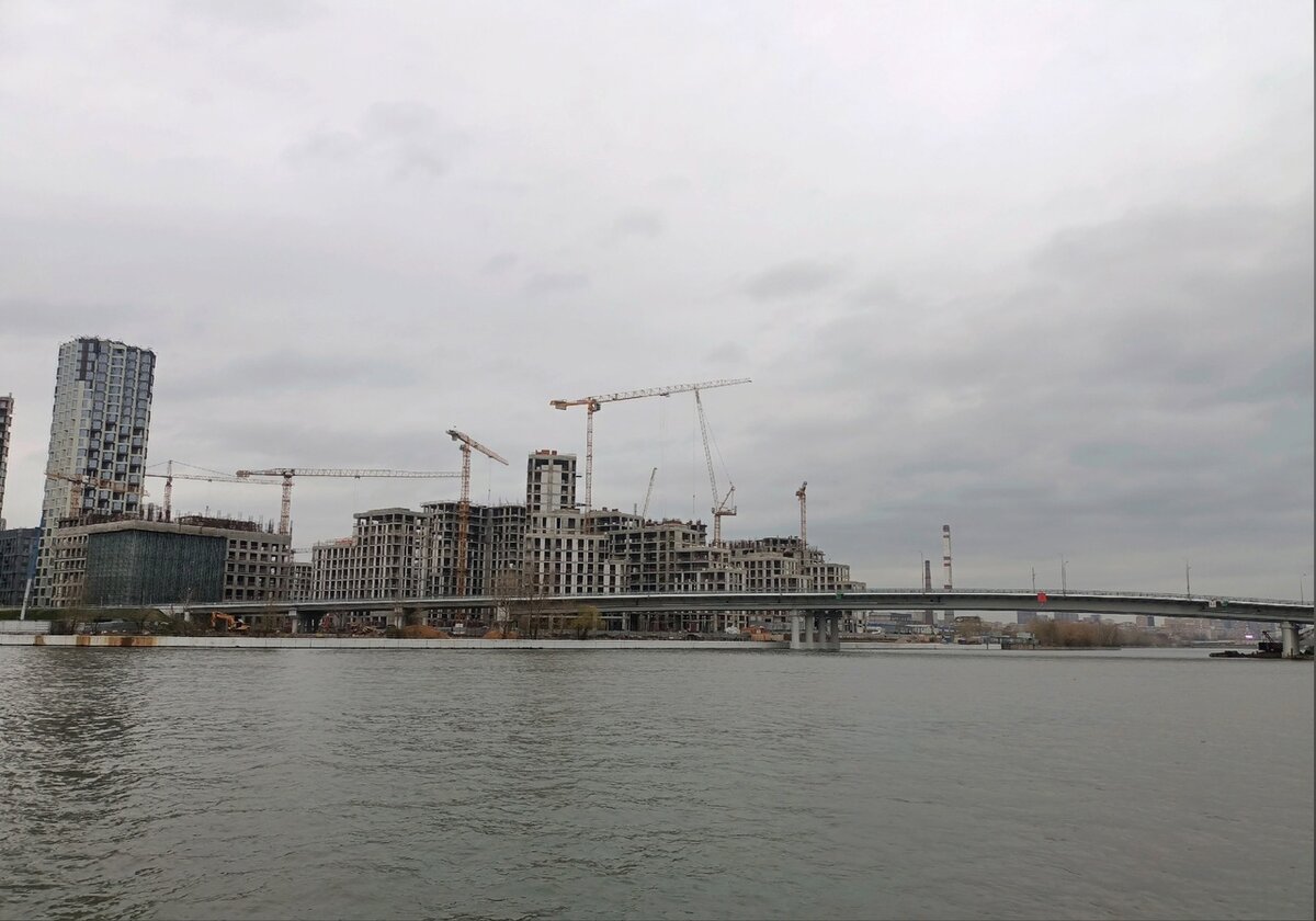 Много предложений на вахту в Москву.