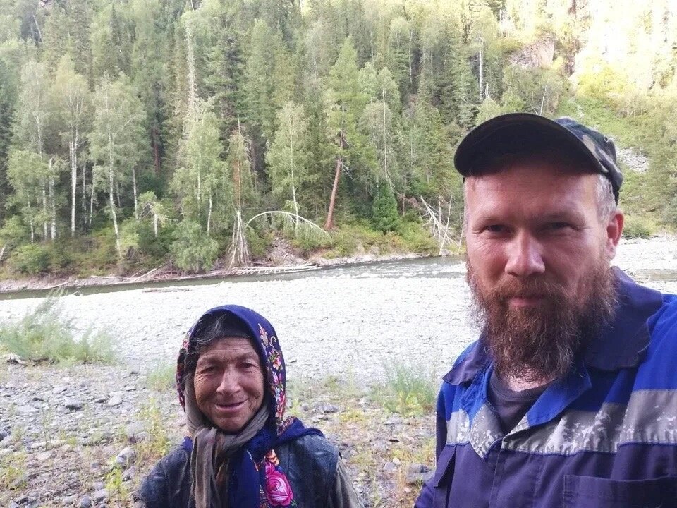 Тётя и племянник. Фото Яндекс.Картинки. 