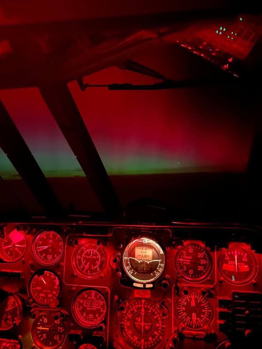 Северное сияние с борта самолета 5/6 ноября 2023