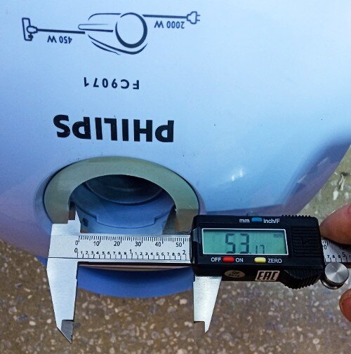 Изношенное кольцо-держателя шланга. Внутренний диаметр 53,17 мм.