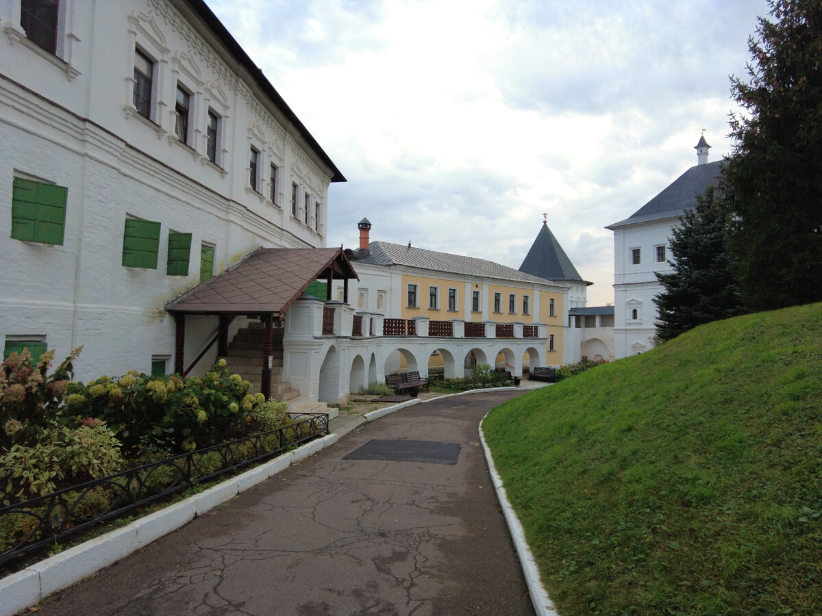 Саввино-сторожевский монастырь