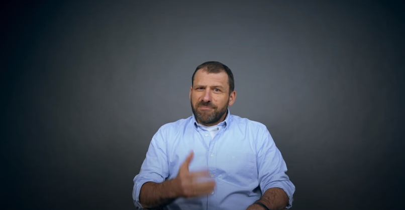 Берешь и начинаешь стимулировать, стимулировать, стимулировать.