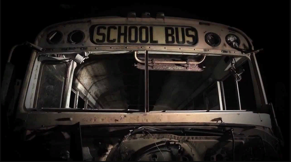 жуткий автобус школьный. школьный автобус в канаде. кинофильм школьный автобус. американский школьный автобус. автобус хэллоуин.