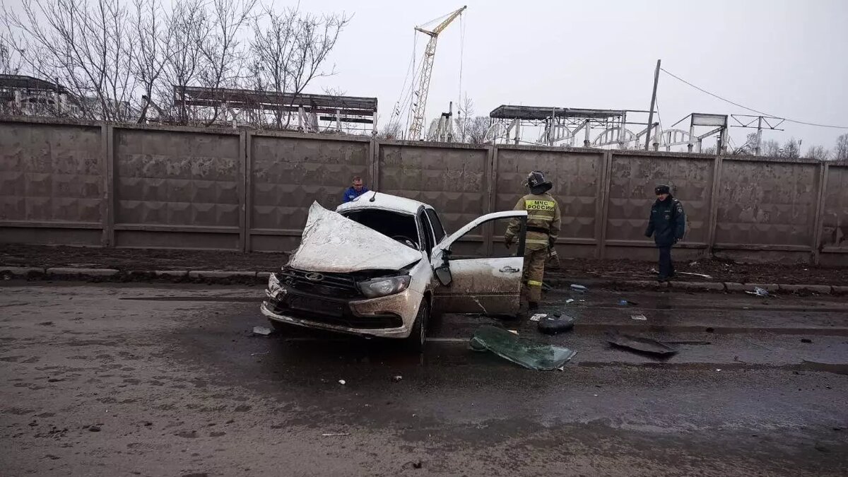     В Красноярске произошло ДТП с тремя пострадавшими. Водитель получил права менее двух месяцев назад.