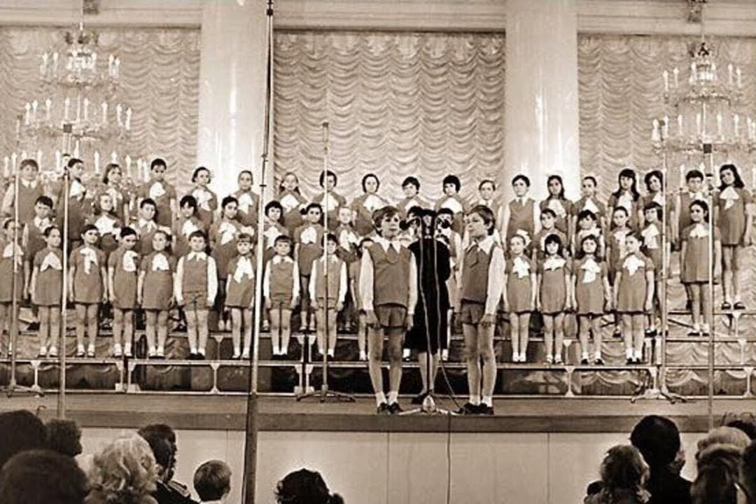 Большой детский хор, фото из яндекса