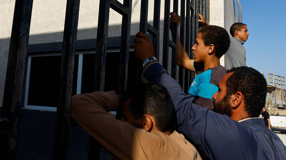    Фото: Ibraheem Abu Mustafa / Reuters