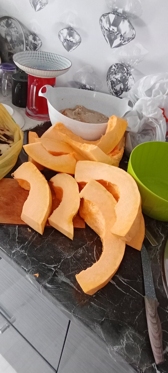 Бардак на кухне.