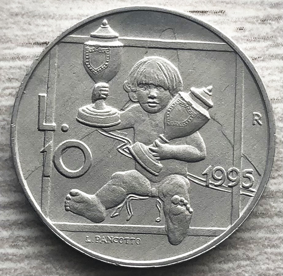 Сан Марино 10 лир 1995. Фото автора. 