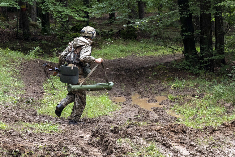    Ларри Джонсон объяснил, почему на Украине растет дезертирство