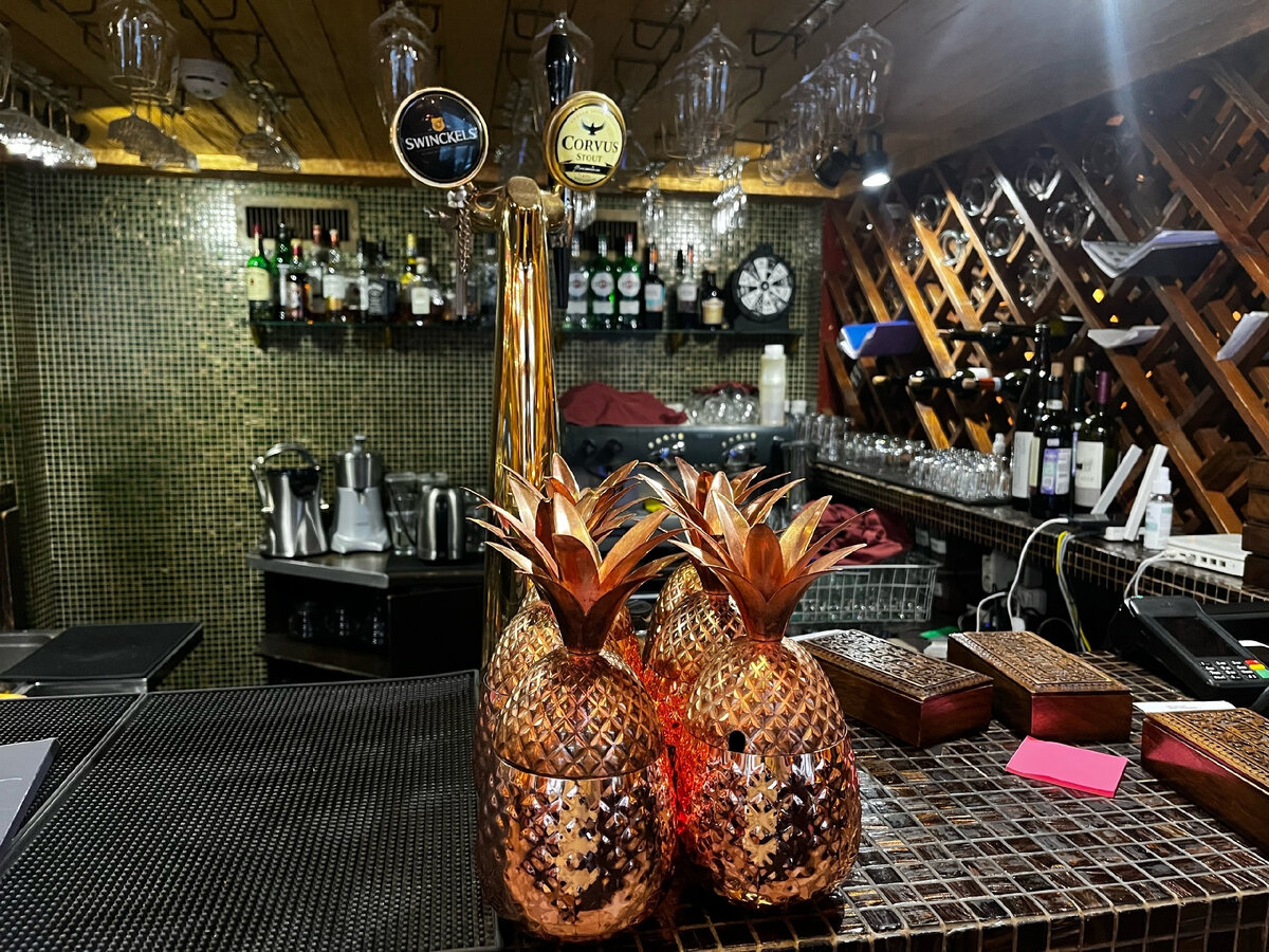 барная зона на 1 этаже