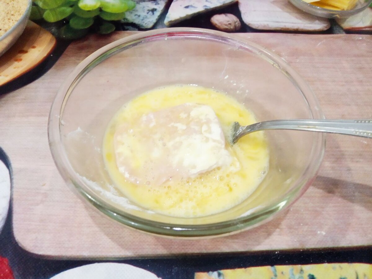 Куриные котлеты с сыром внутри - рецепт приготовления