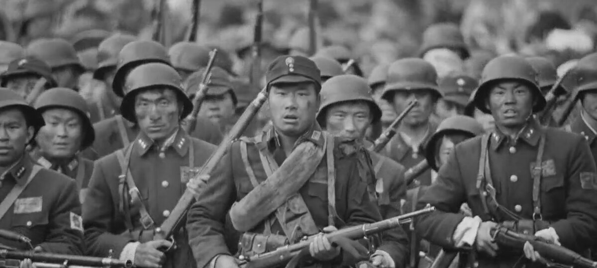 Китайские солдаты "элитного" подразделения. Кадр из фильма