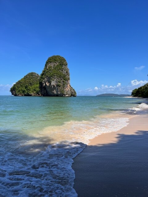 Пляж Рейли (West Railay) или Райлей, самый красивый в Краби