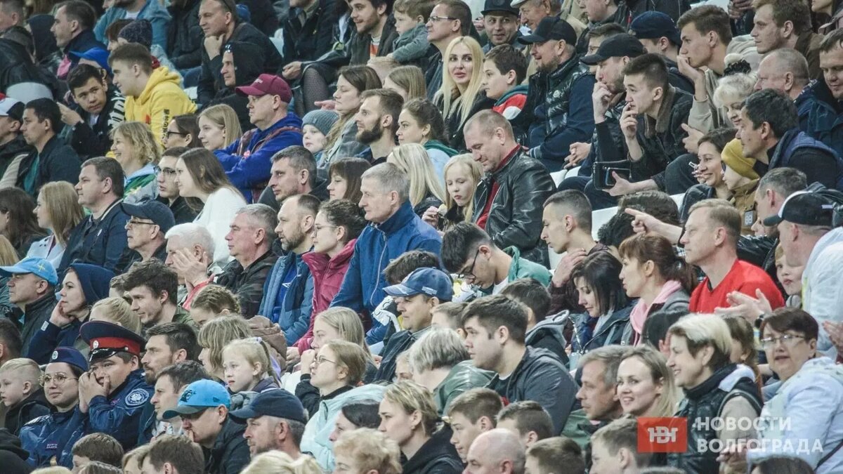     Билеты на матч сборных России и Кубы продают по огромным ценам. Волгоградцы задумываются, а стоит ли оно того. Вносим ясность в сложившуюся ситуацию.