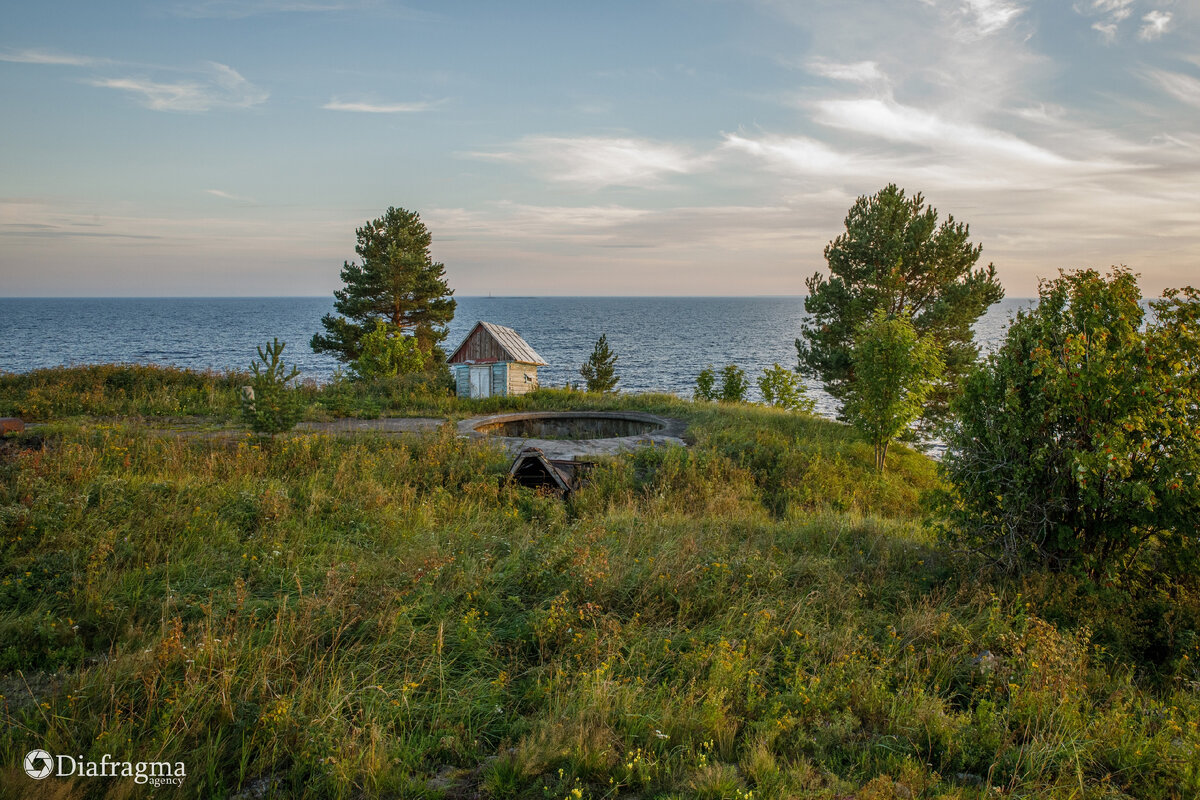 Фортификационные сооружения на мысе Красный