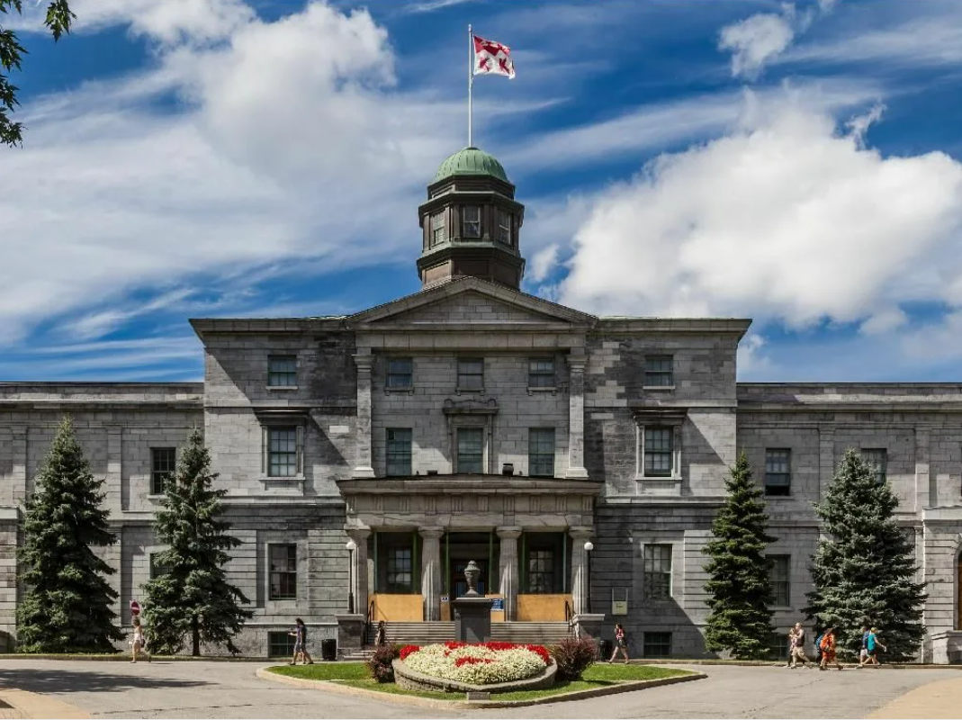 Canada university. МАКГИЛЛ университет Канада. Университет MCGILL Монреаль Квебек. Университет Макгилла в Монреале. Университет Макгилла Монреаль Канада фото.