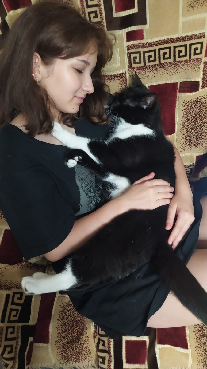 Ромуш с младшим членом семьи 