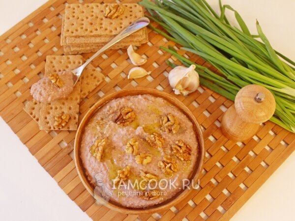 Паштет из фасоли с орехами