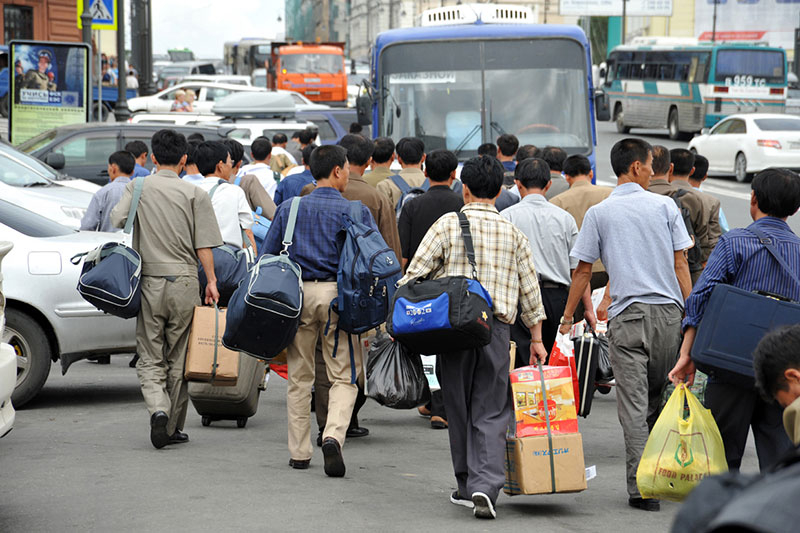Мигранты в Южной Корее. Гастарбайтеры из Китая. В Японии. Эмигранты в Японии. Рабочие мигранты в Корее.