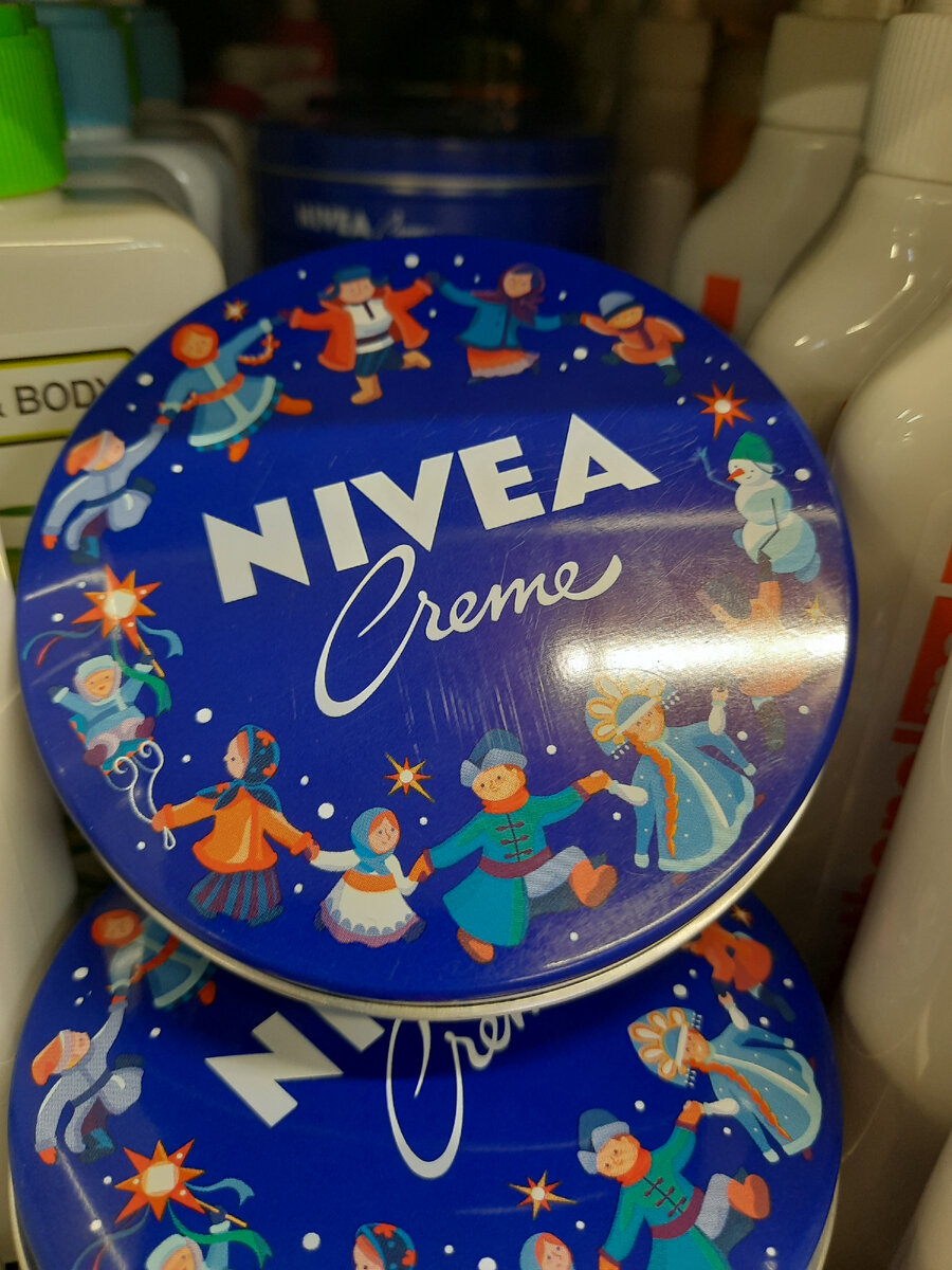 Знаменитый универсальный крем от Нивея