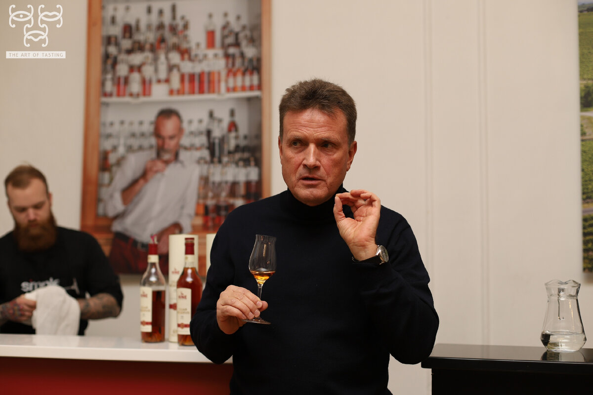 Коньячный босс Михаил Визгунов. Фотограф Роман Папазян.