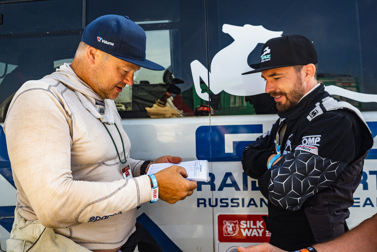 Евгений Павлов и Алексей Игнатов