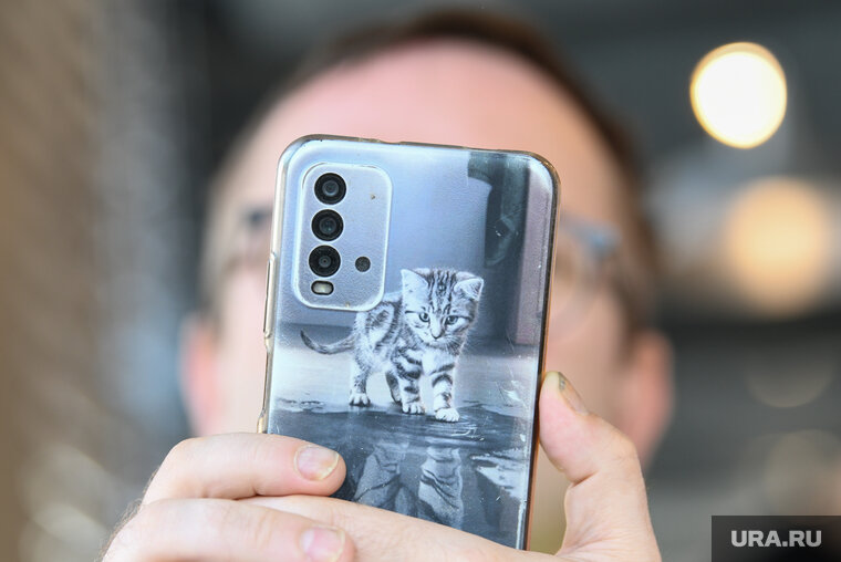    Мастер похитил деньги через мобильное приложение банка